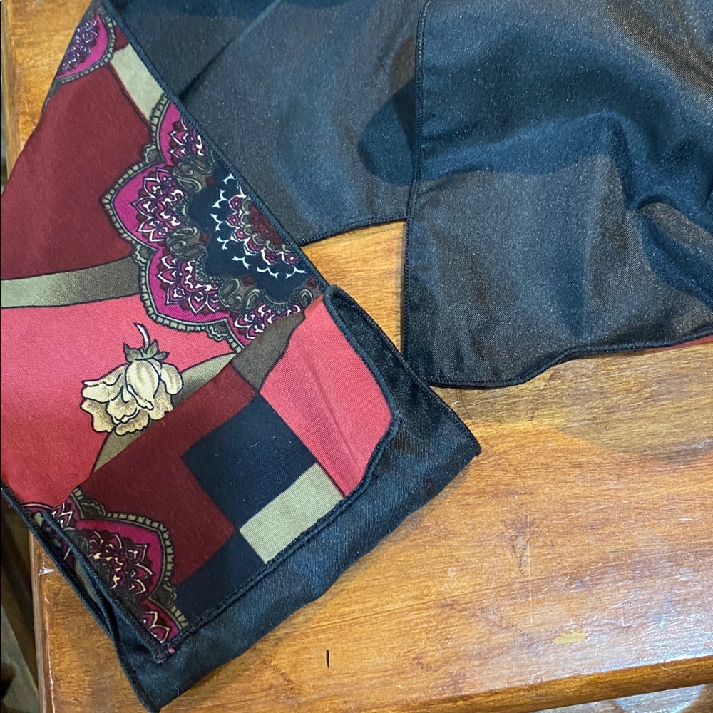 Women's Neck Scarf with Built in Pull Through Loop - Picture 6 of 6